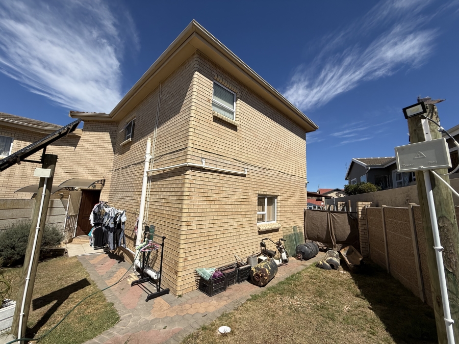 3 Bedroom Property for Sale in Island View Western Cape